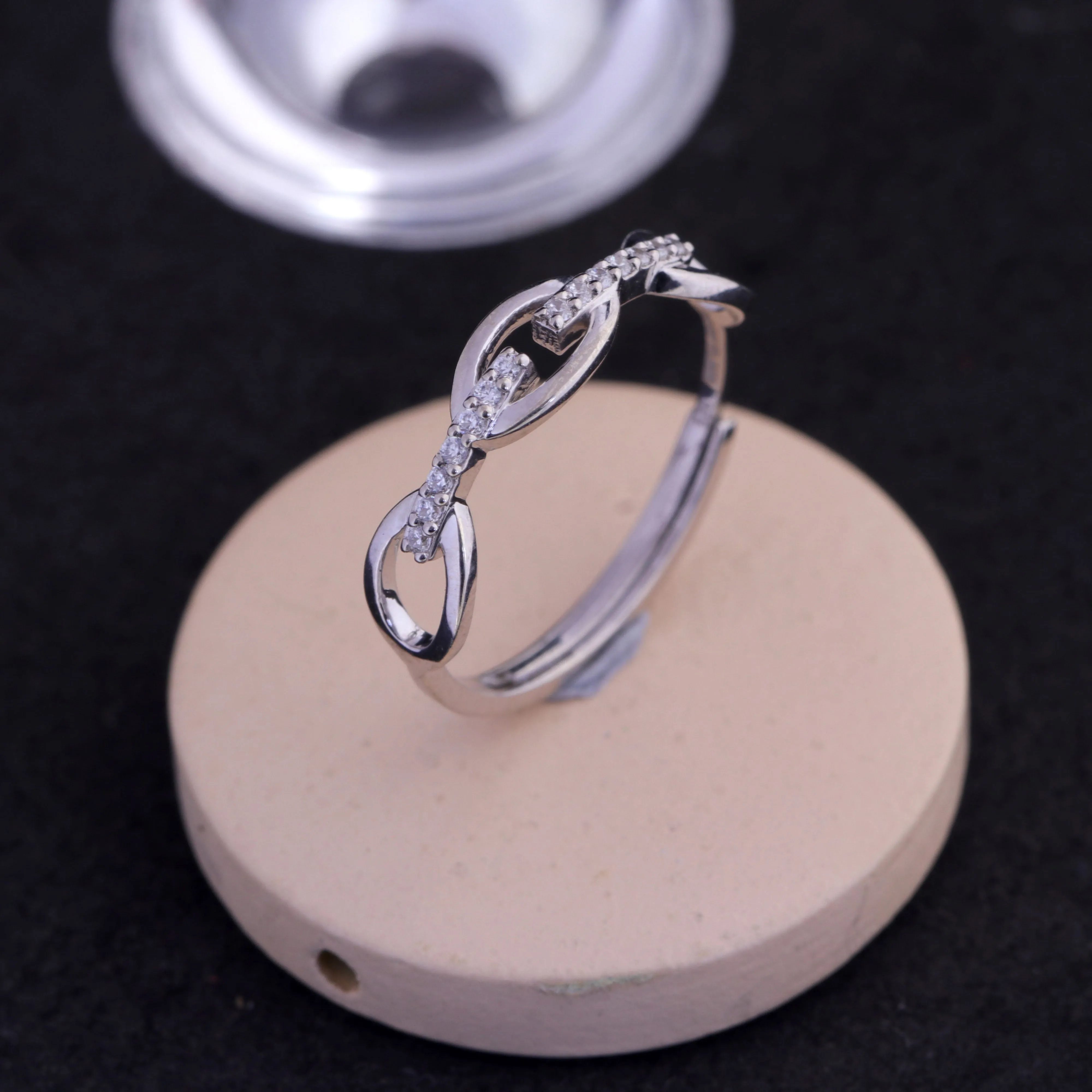 Beautiful Link Silver Ring