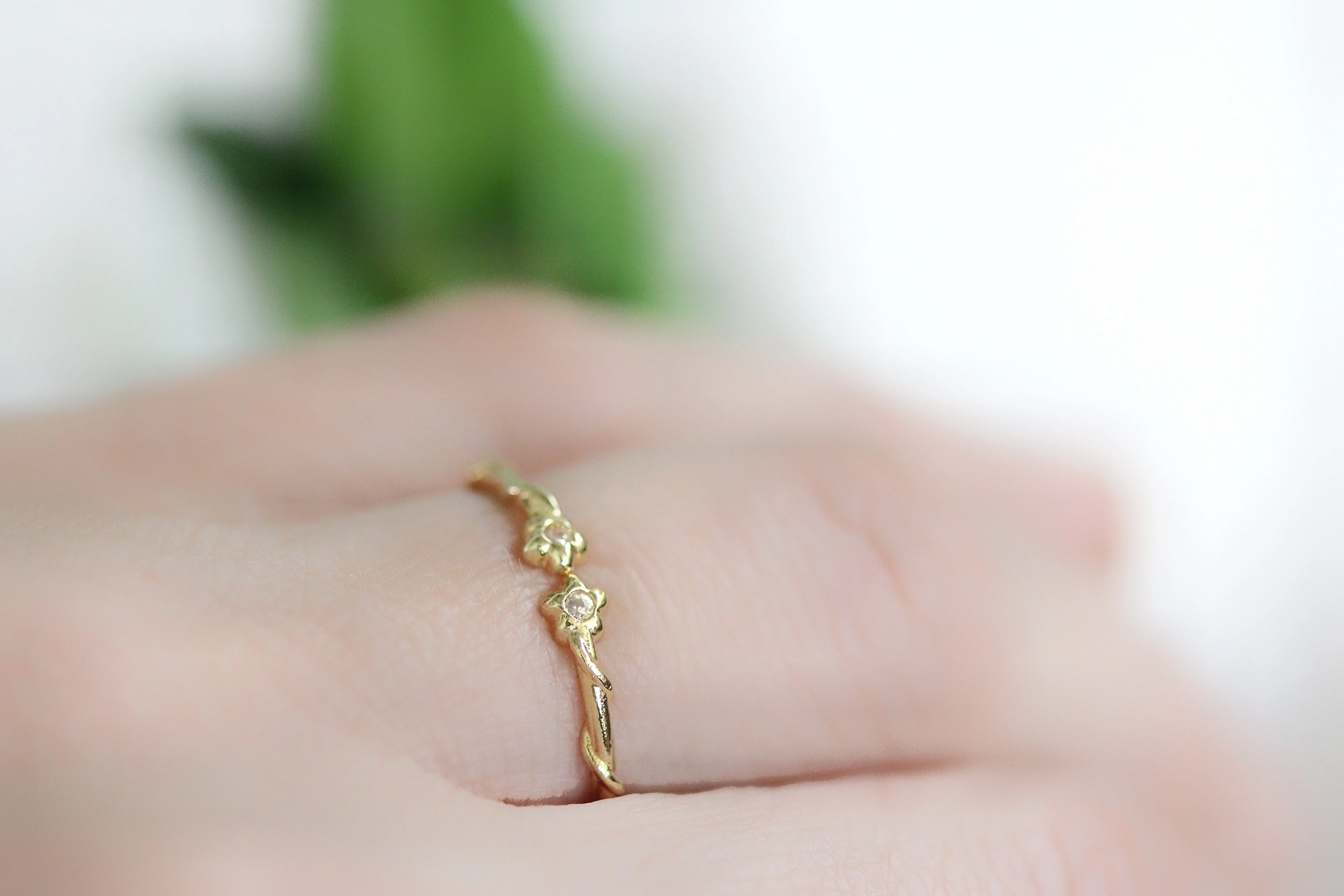 Entwined Floral Branch Ring / size 6