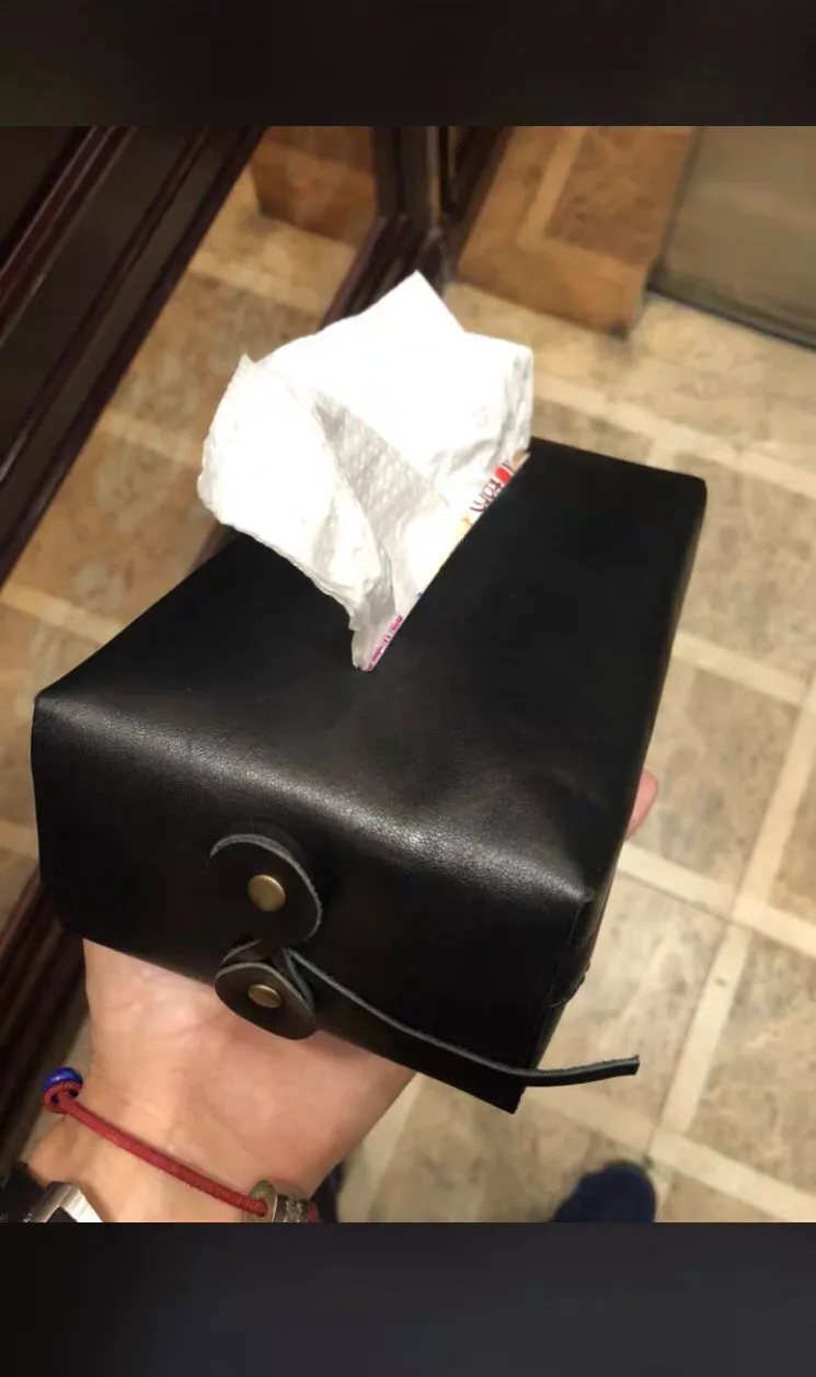 YAAGLE Leather Car-mounted Tissue Box YG1128