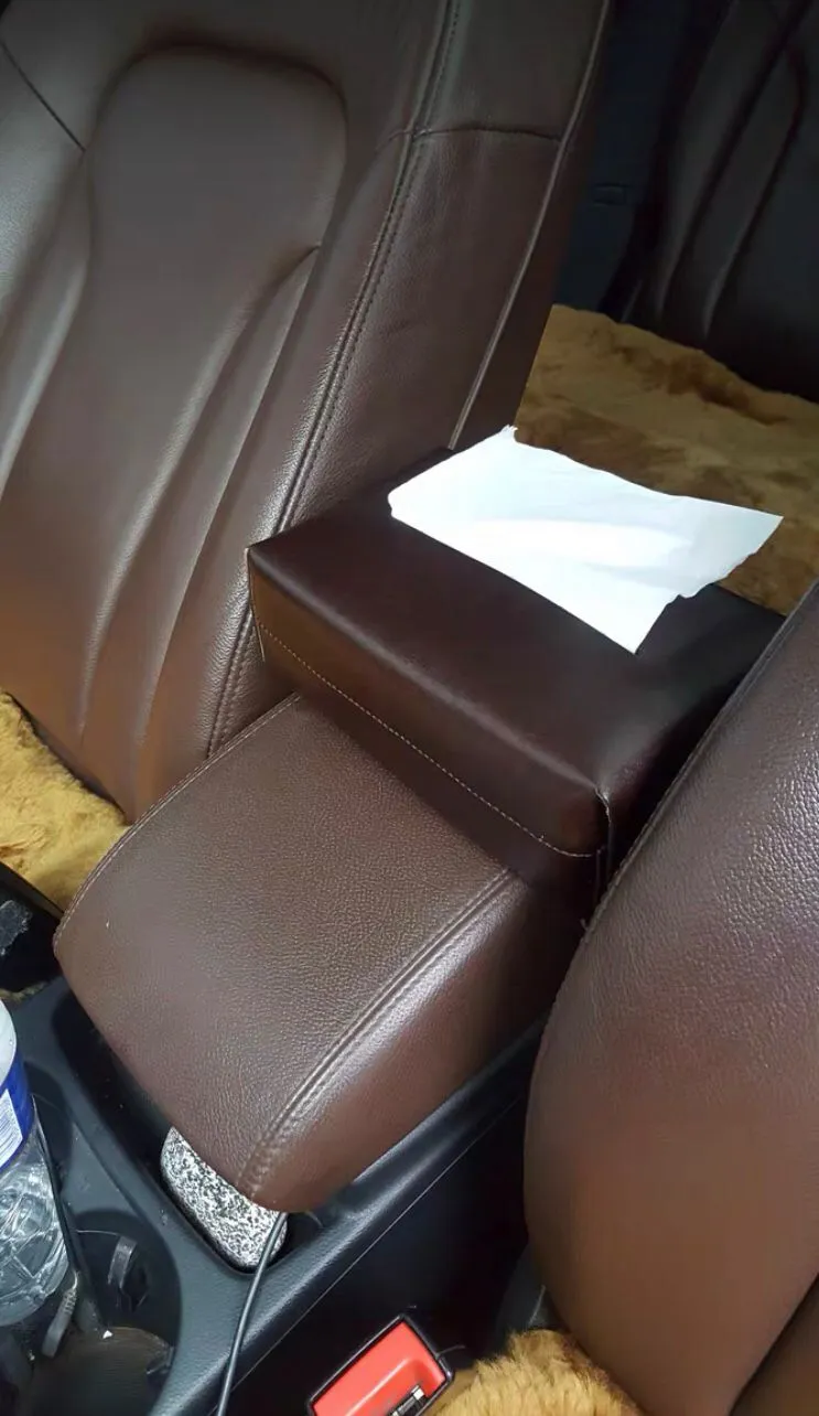 YAAGLE Leather Car-mounted Tissue Box YG1128